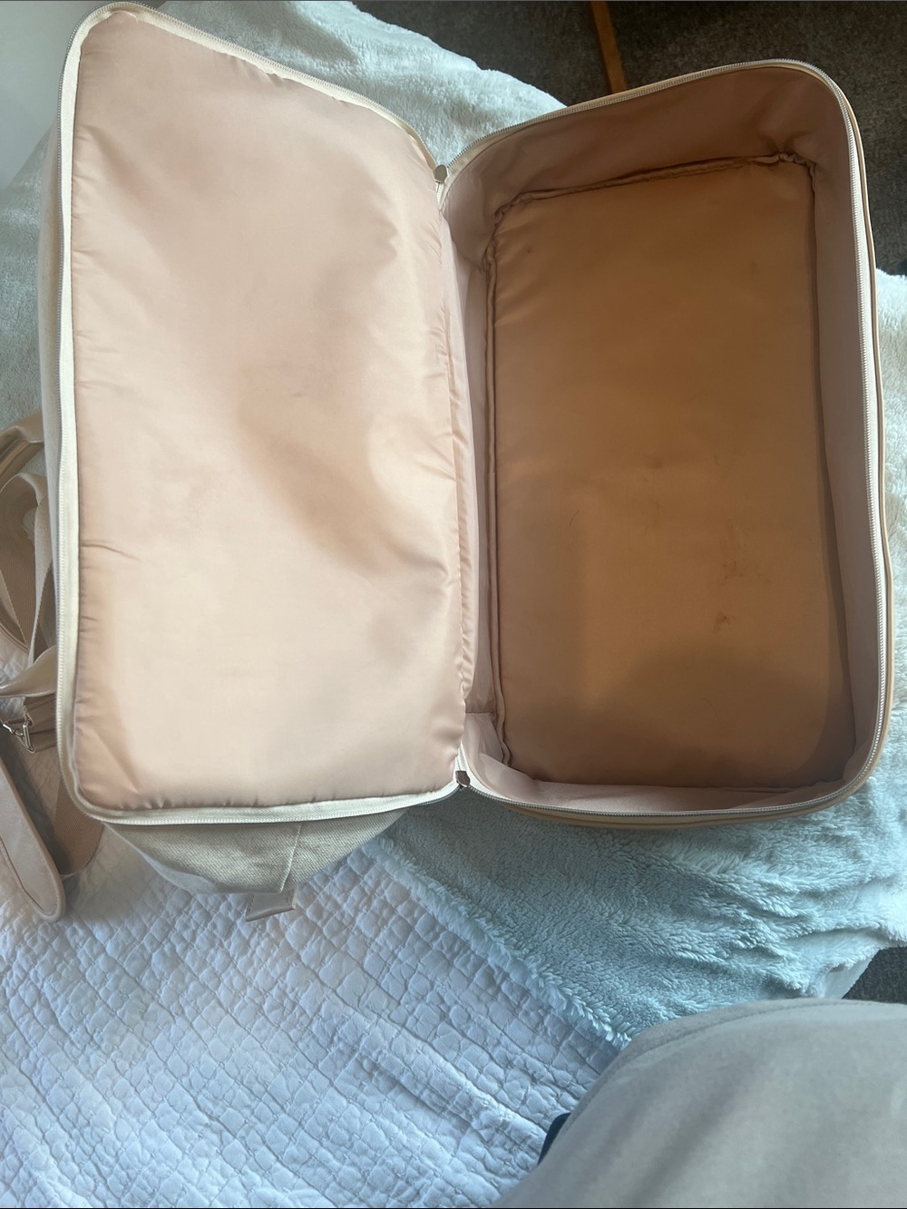 Weekender Duffel Bag from Beis - Picture 8 of 8